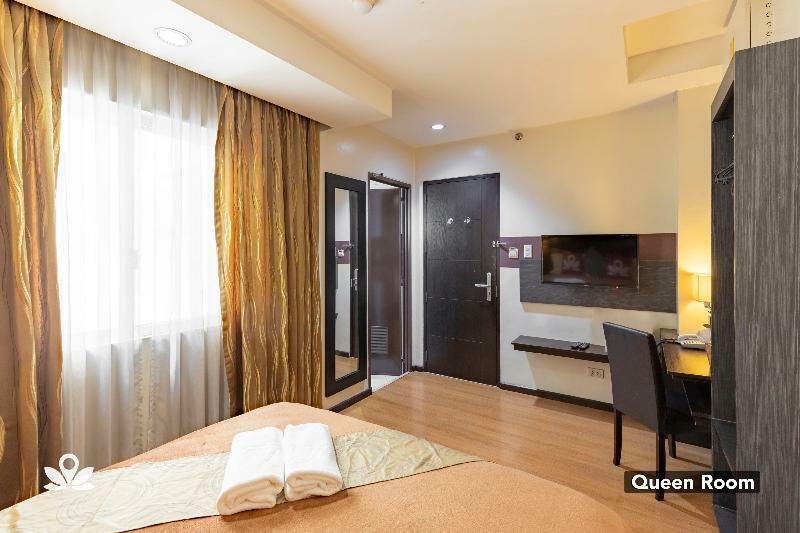 סן פדרו מקאטי Lorenzzo Suites Hotel מראה חיצוני תמונה