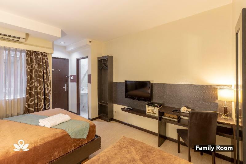 סן פדרו מקאטי Lorenzzo Suites Hotel מראה חיצוני תמונה